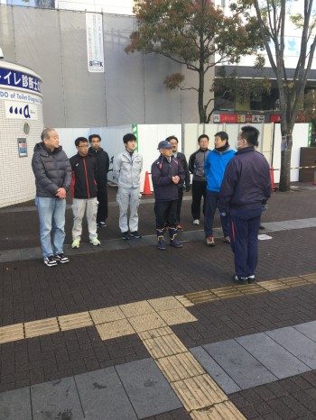 NPO法人日本を美しくする会神奈川掃除に学ぶ会　新横浜駅前街頭清掃に参加しました