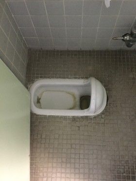 知立小学校でトイレ掃除