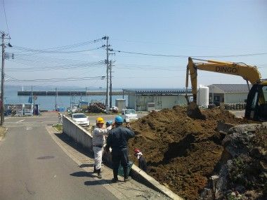 宮城県七ヶ浜町でがれきの撤去工事