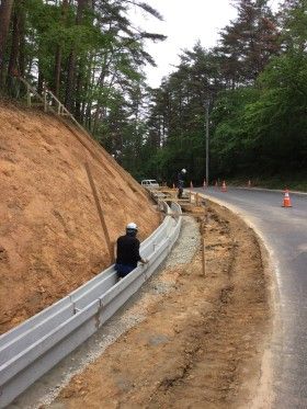 気仙沼で道路の改良工