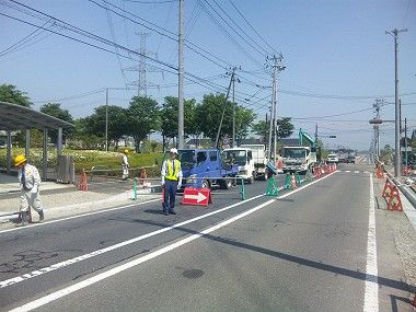 宮城県富谷町で交差点の改良工事をしています