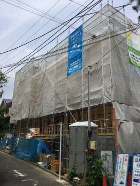 東京都世田谷区で地下室付きのデザイン住宅を造っています