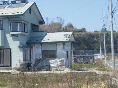 宮城県七ヶ浜町でがれきの撤去工事
