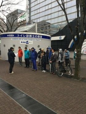 新横浜駅前早朝清掃