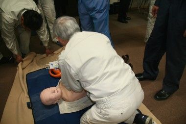 心臓マッサージの勉強会