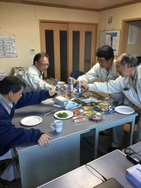 東北支店でお花見