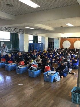 千代中学校でトイレ掃除