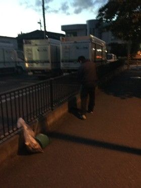新羽駅前街頭清掃