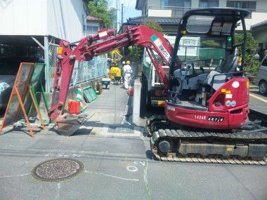 細い道路での工事