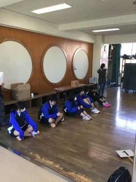 千代中学校でトイレ掃除
