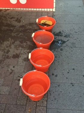 新横浜駅前トイレ清掃
