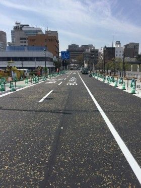 大桟橋で道路工事