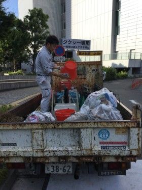 新横浜早朝清掃