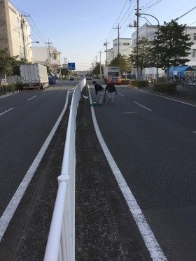 新羽倉庫周辺の街頭掃除