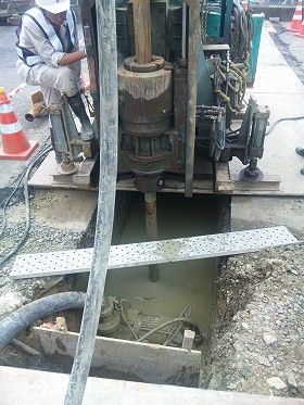 震災で滑動崩落した地域の復旧工事