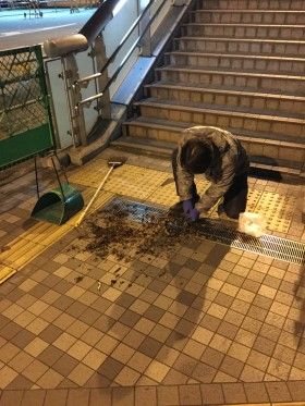 新横浜早朝清掃