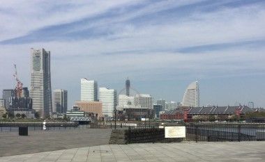 大桟橋で道路工事