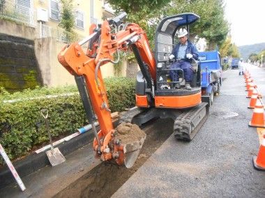 金沢区釜利谷で水道工事