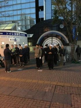 日本を美しくする会 新横浜駅前街頭清掃に参加しました