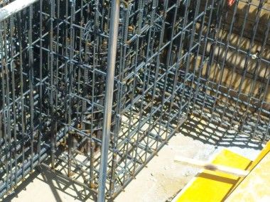 大和駅前で７階建てのビル建設