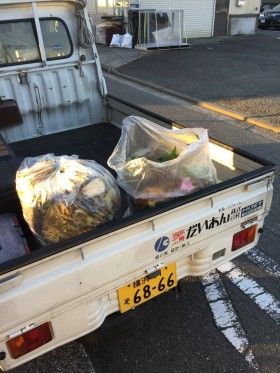新羽駅周辺の街頭掃除
