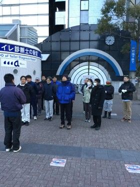日本を美しくする会　新横浜駅前街頭清掃に参加しました