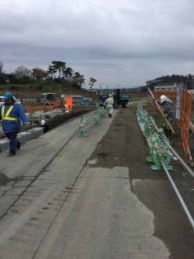 七ヶ浜町で道路改良工事