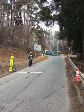 気仙沼で道路の拡幅整備工事