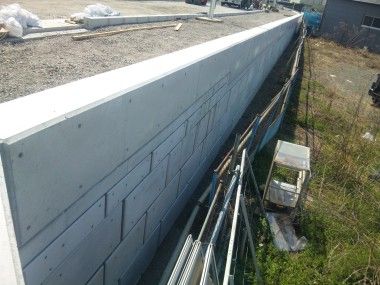 横浜市緑区で新しい道路を造っています
