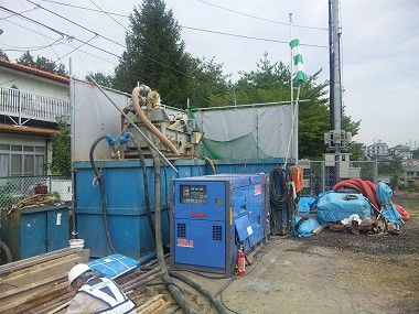 震災で滑動崩落した地域の復旧工事