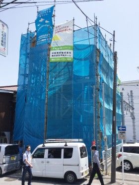 白楽駅近くで木造３階建て